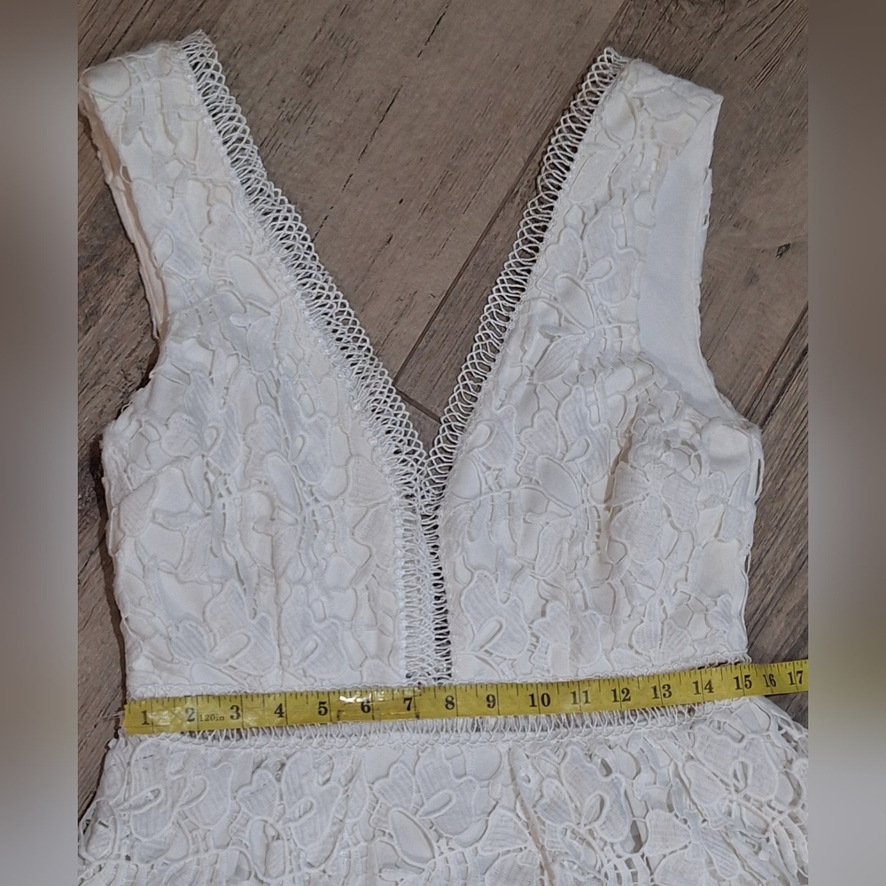 #978 Lulu's White Lace V-Neck  Midi Dress Sz.L - Picture 8 of 10